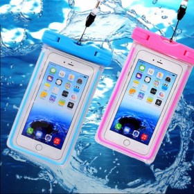 Germetichniy_chehol_dlya_telefona_svetyashchiysya